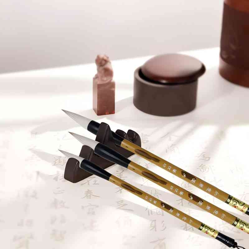 Calligraphy Pen Set - แปรงเขียนจีน 3 ขนาดพร้อมที่วางปากกาชั้นวางไม้, ชุดแปรงประดิษฐ์ตัวอักษร, แปรงศิลปะคันจิสําหรับผู้เริ่มต้นมืออาชีพ